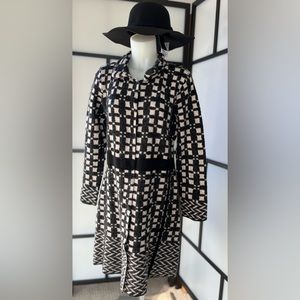 Wool Black & off white long line snap checkered snap cardigan